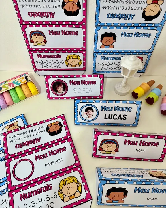 🏷️ Crachá de Mesa Editável – Personalização e aprendizado em um só material!