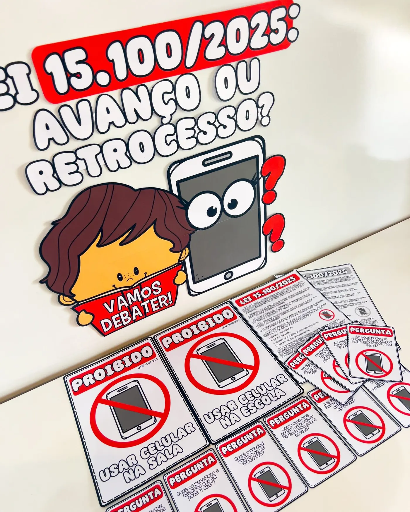 📢 Debate sobre a Lei de Restrição ao Celular! 📱
